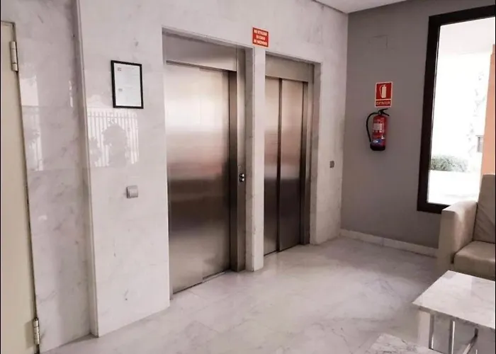 Apartamento turístico plenilunio suite, airport, wanda, ifema